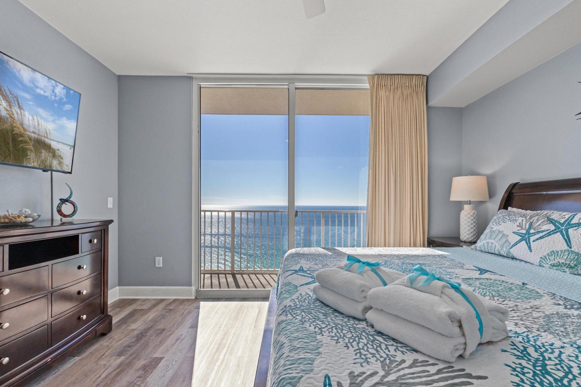 Tidewater Escape: 1Br/2Ba Beachfront Condo, Sleeps 6, Gulf Views & Comfort! Panama City Beach Exterior photo